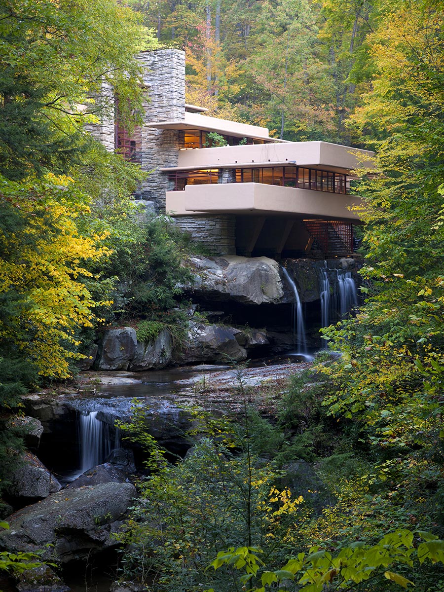 Frank Lloyd Wright's Fallingwater and surrounding plants and trees